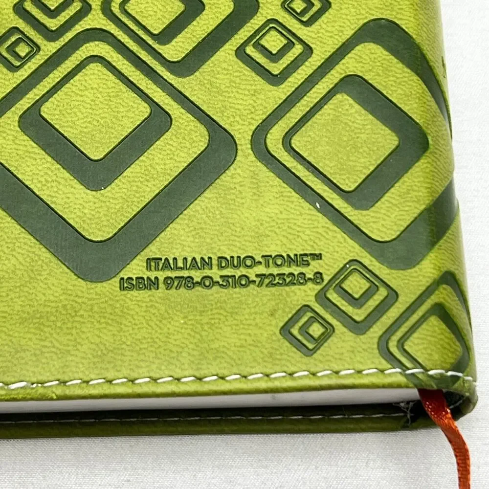 Zondervan NIV Thinline Bible Italian Two Tone Green Leather Geometric Design - Picture 3 of 13